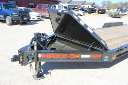 New 2026 MAXXD EHX 22' Equipment Trailer