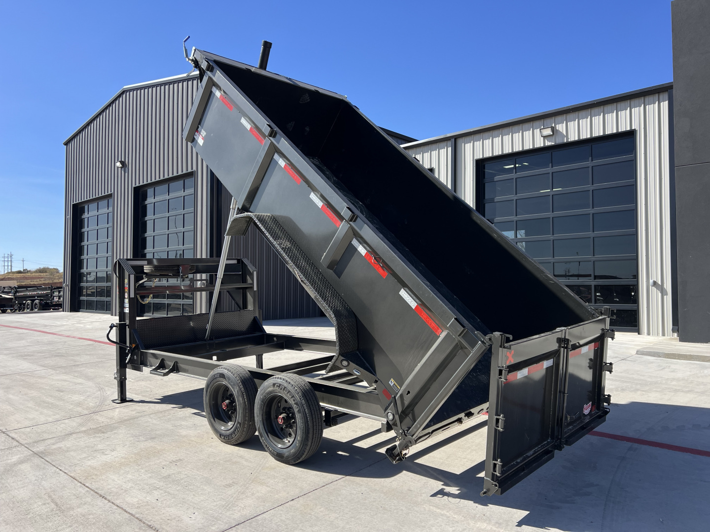 New 2026 MAXX-D 83”x14' 18K Gooseneck Dump w/ 36” Sides – DTX for