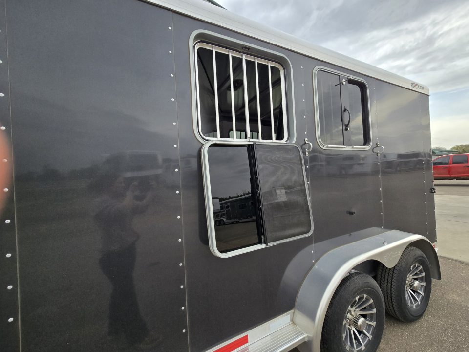 New 2026 Exiss Trailers 2H 7200 BP Horse Trailer