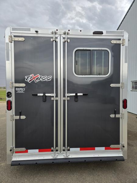 New 2026 Exiss Trailers 2H 7200 BP Horse Trailer
