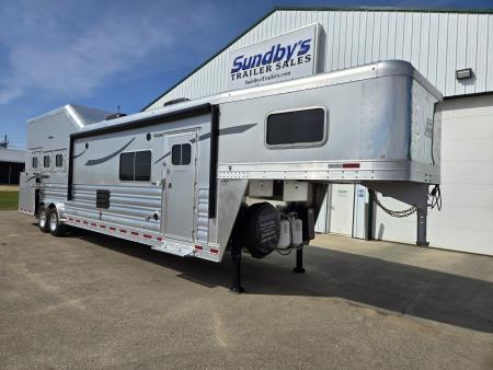 New 2025 Platinum Coach 3H Outlaw Conversion Horse Trailer