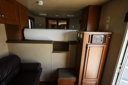 Used 2014 Bison Trailers 4Horse LQ Horse Trailer