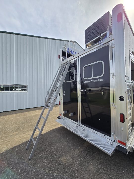 New 2026 Elite Trailers 4H Outlaw Conversion Horse Trailer