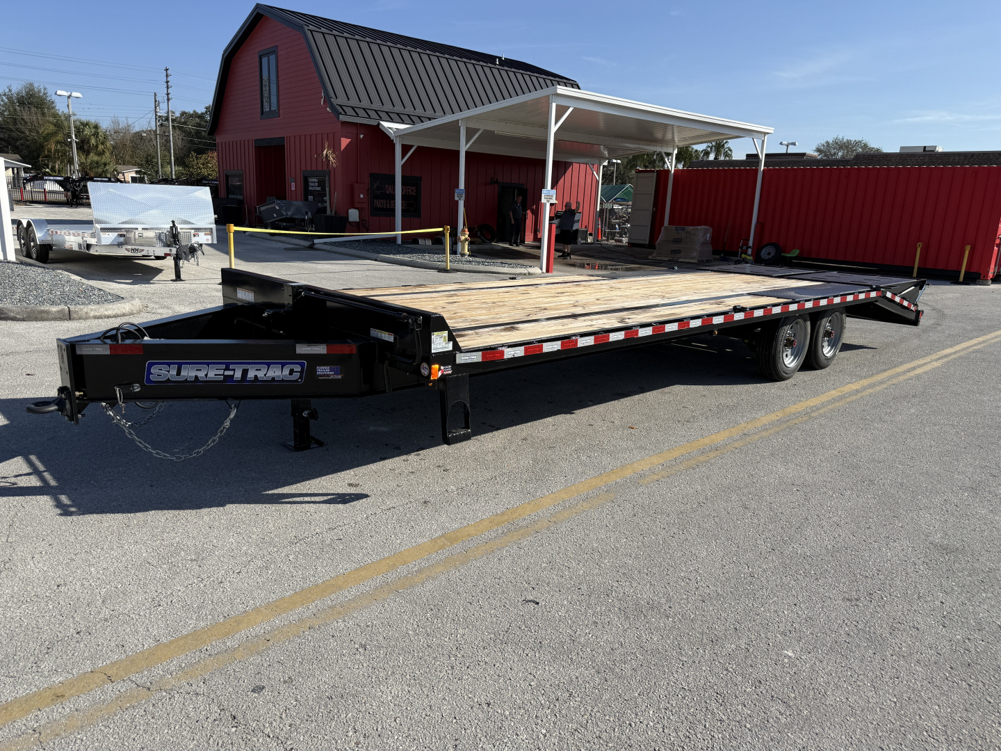 New 2025 Sure-Trac 8.5x20+5 HD LP Beavertail 17.6K Deckover Trailer