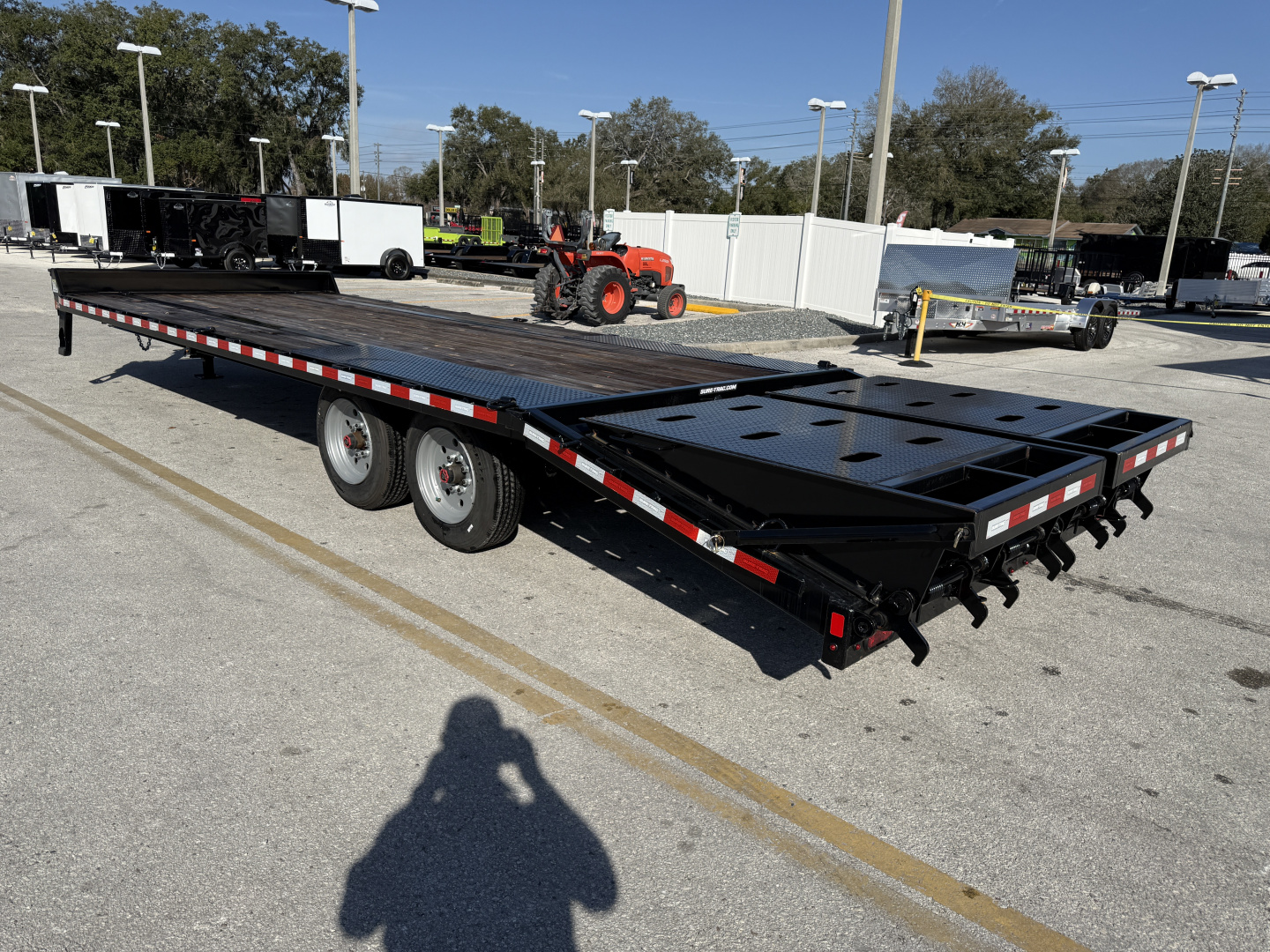 New 2025 Sure-Trac 8.5x20+5 HD LP Beavertail 17.6K Deckover Trailer