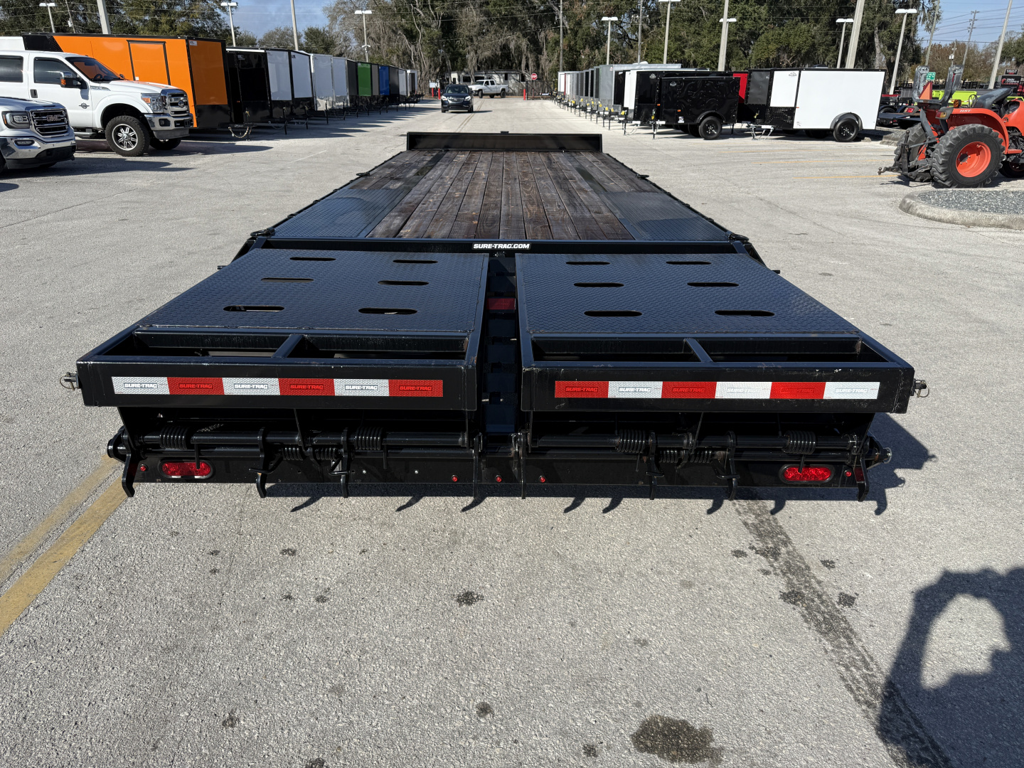New 2025 Sure-Trac 8.5x20+5 HD LP Beavertail 17.6K Deckover Trailer
