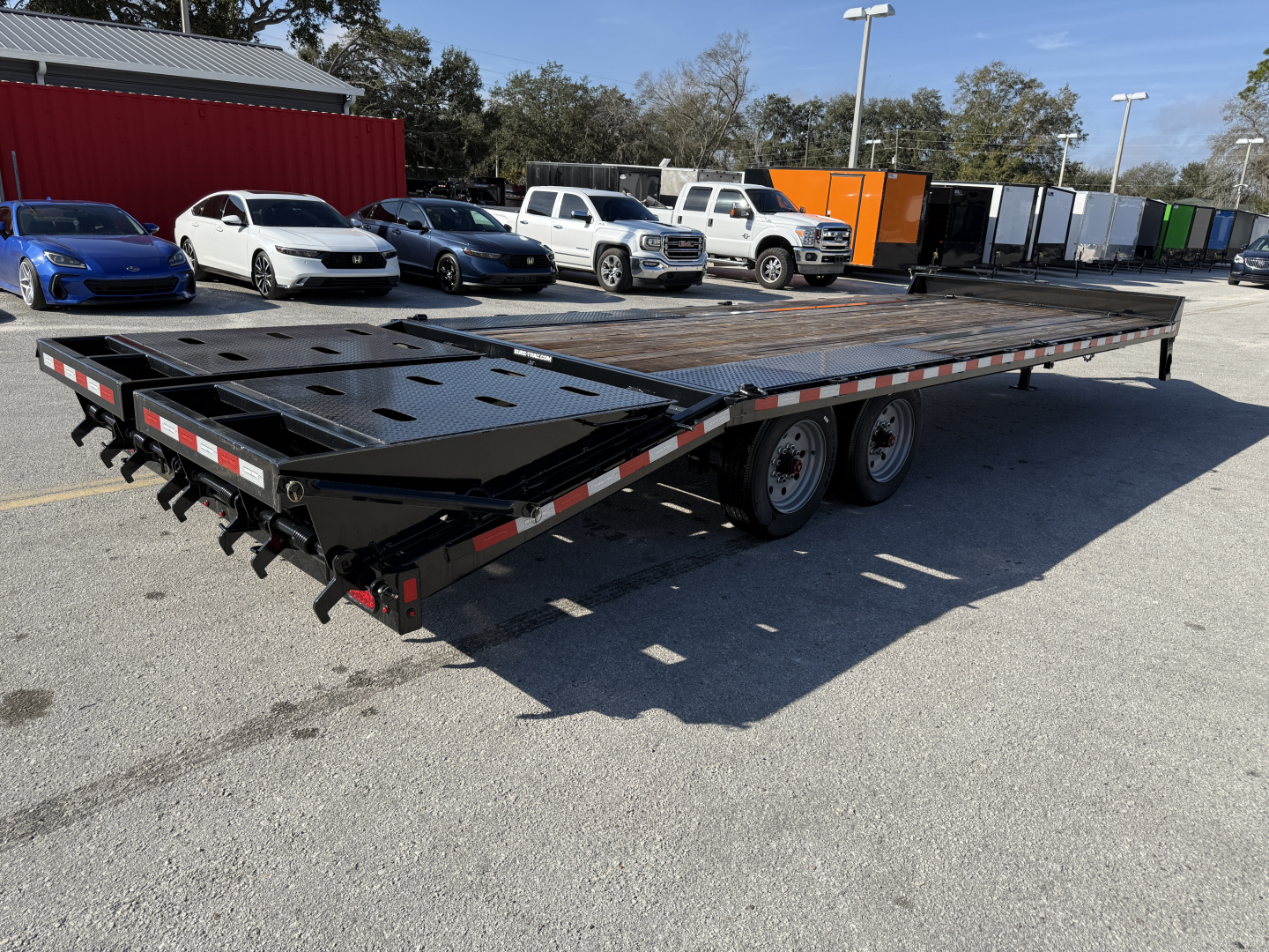 New 2025 Sure-Trac 8.5x20+5 HD LP Beavertail 17.6K Deckover Trailer