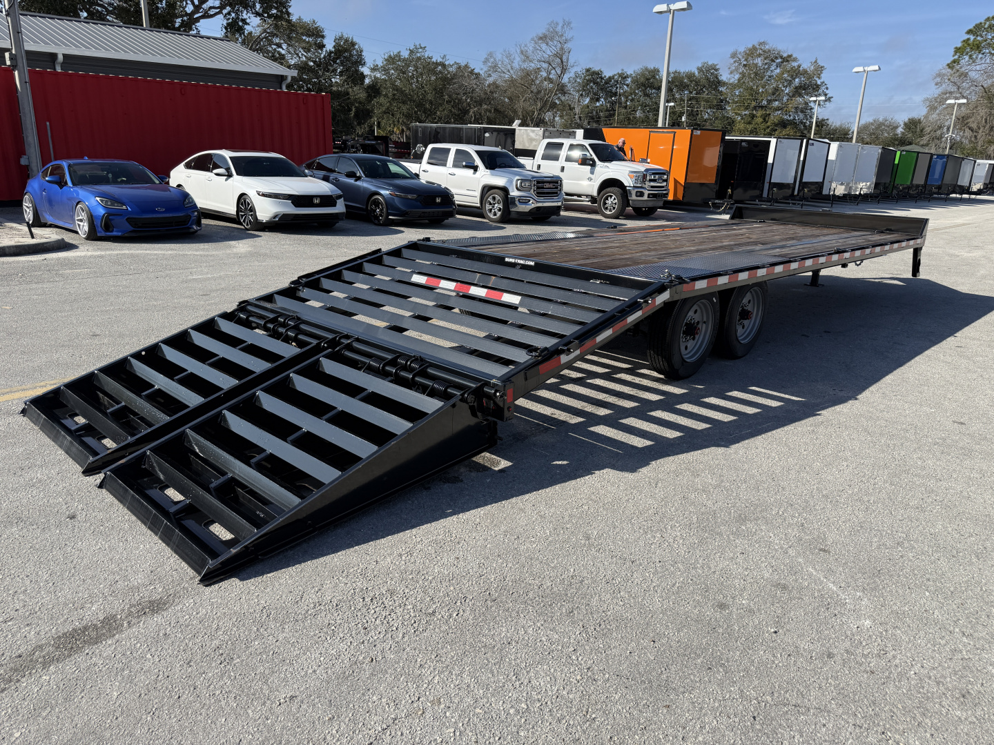 New 2025 Sure-Trac 8.5x20+5 HD LP Beavertail 17.6K Deckover Trailer