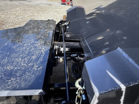 New 2026 Iron Bull 83X16 Bumper pull DUMP BIN TRAILER 14K 3 bin Package