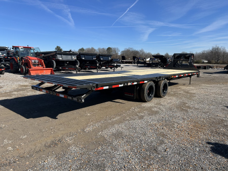 New 2026 MAXXD Gooseneck Trailer | 32' x 102' 30K GVWR