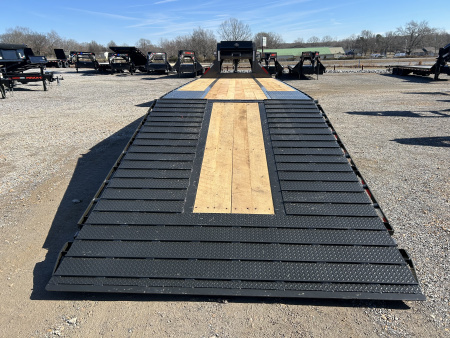 New 2026 MAXXD Gooseneck Trailer | 32' x 102' 30K GVWR