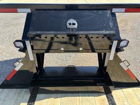 New 2026 MAXXD Gooseneck Trailer | 34' x 102' 30K GVWR