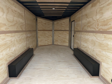 New United Trailers UJ Cargo Enclosed Trailer 16'