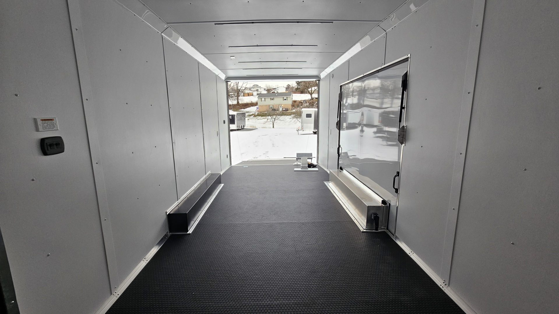 New 2026 Cargo Mate ELIMINATOR 8.5X24TA Car / Racing Trailer