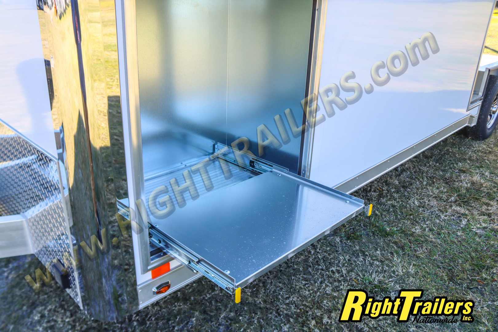 New 2026 8.5X28 inTech RACE TRAILER