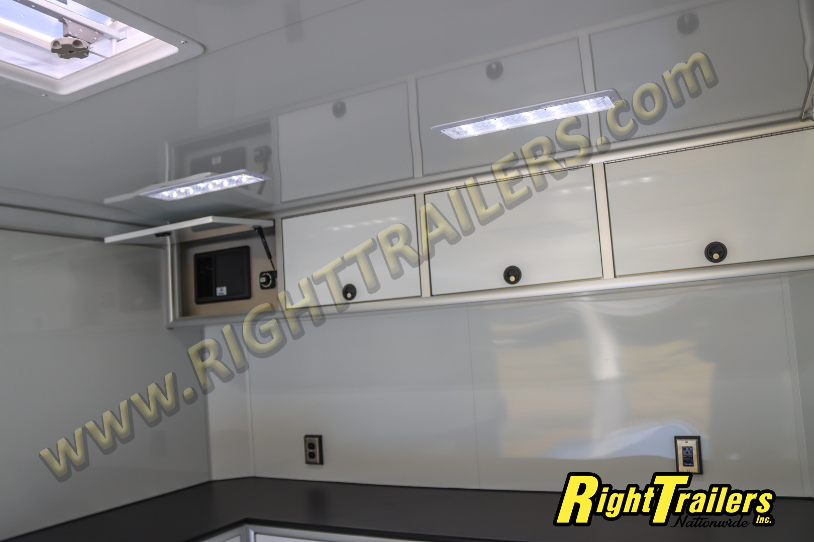 New 2026 8.5X28 inTech RACE TRAILER