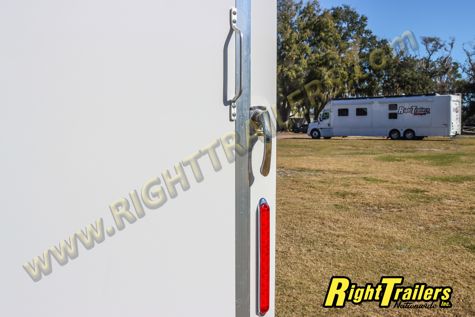 New 2026 8.5X28 inTech RACE TRAILER