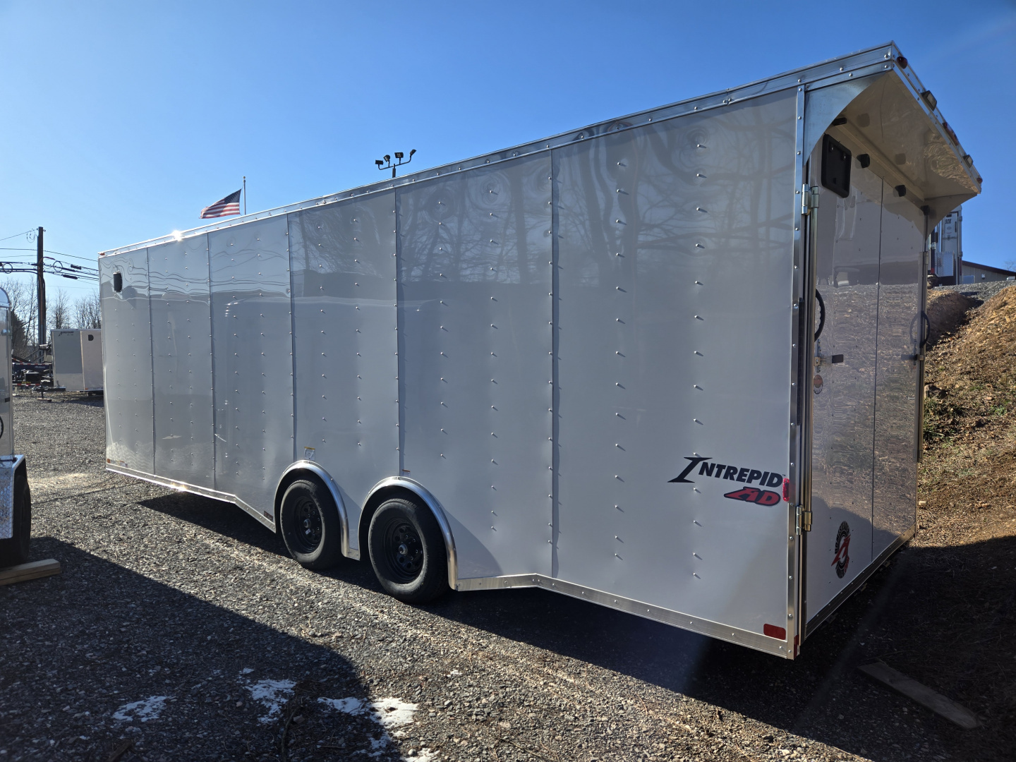 New 8.5 X 24 Homesteader Intrepid HD V-Nose Enclosed Cargo Trailer, 10k GVWR ****White w/.080 PolyCor Side Panels, Spread Axles, Rear Spoiler w/Lights