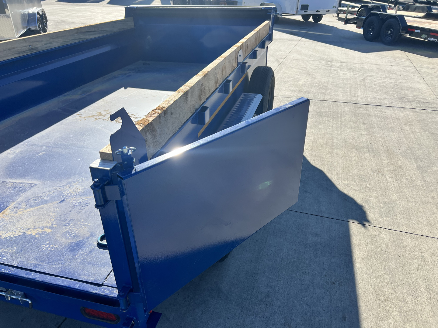 New LOWEST PRICES NEW 2026 Southland 14ft Low Profile Dump Trailer 2-7000 lb axles =14K with Ramps