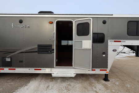 Used 2014 Lakota 3 Horse LQ Slide-out Horse Trailer