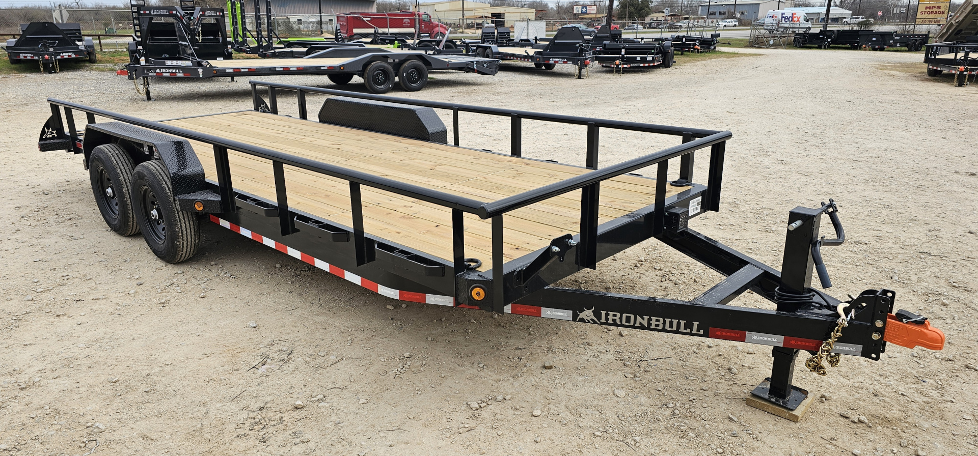 New 2026-Norstar-83-x-16-Iron-Bull-ETB-Mid-Duty-Utility-w/-Pipetop,-Slide-In-Ramps-base-3EUGB1628T1107510