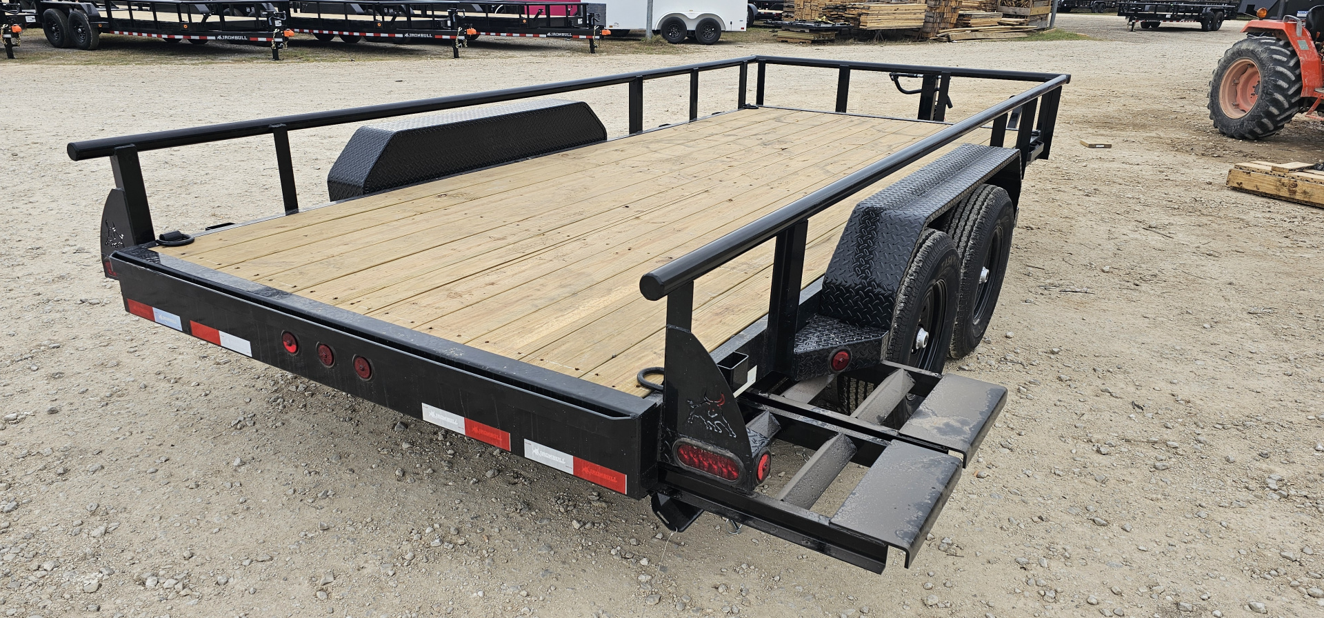 New 2026-Norstar-83-x-16-Iron-Bull-ETB-Mid-Duty-Utility-w/-Pipetop,-Slide-In-Ramps-base-3EUGB1628T1107510