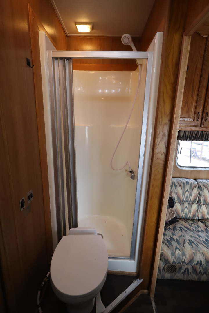 Used 1997 Sooner 4 Horse LQ Horse Trailer