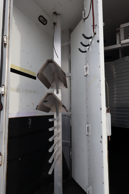 Used 1997 Sooner 4 Horse LQ Horse Trailer