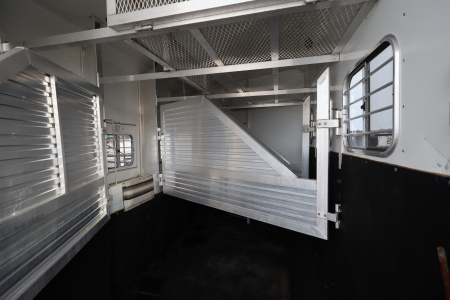 Used 1997 Sooner 4 Horse LQ Horse Trailer