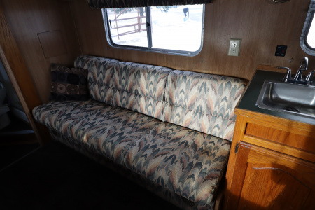 Used 1997 Sooner 4 Horse LQ Horse Trailer