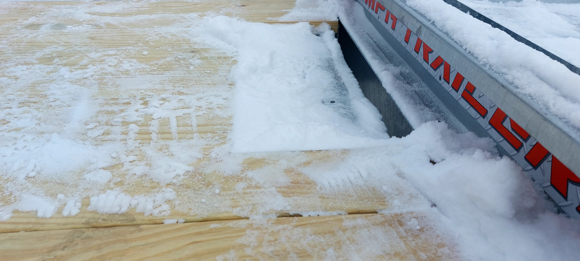 New 102X20+5 GALVANIZED DECKOVER EQUIPMENT TRAILER 7 K AXLES HYDRAULIC JACK PINTLE RING 2026 TRIUMPH