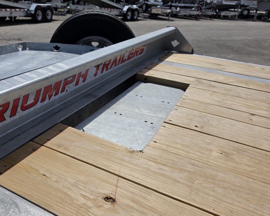 New 102X20+5 GALVANIZED DECKOVER EQUIPMENT TRAILER 7 K AXLES HYDRAULIC JACK PINTLE RING 2026 TRIUMPH
