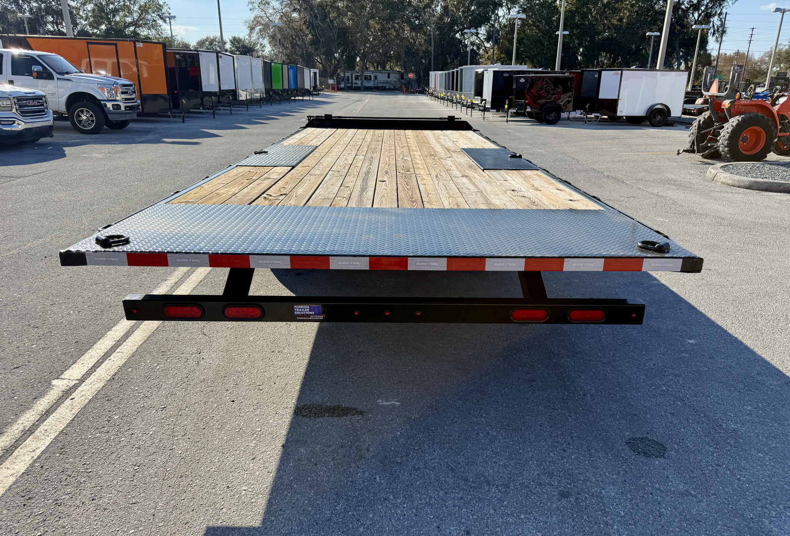 New 2025 Sure-Trac 8.5x22 HD Power Tilt Deckover Trailer