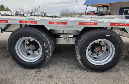 New 102X20+5 GALVANIZED 16K AXLES HYDRAULIC JACK DECKOVER BUMPER PULL 2026 TRIUMPH