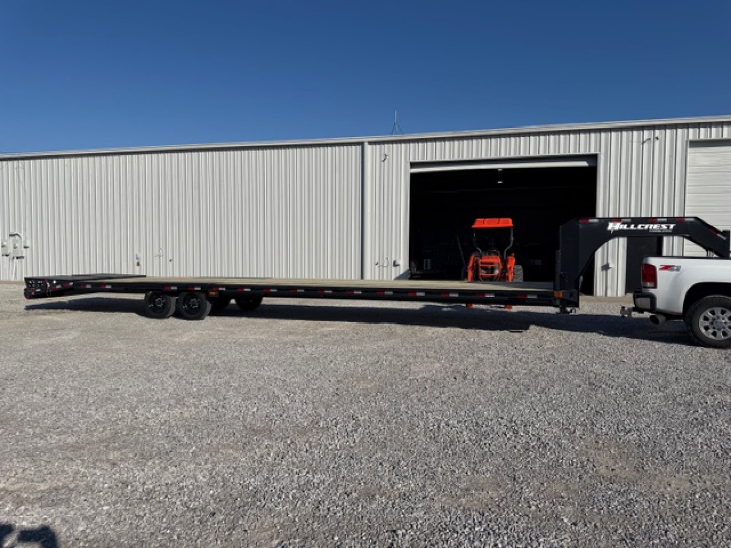 New 2026 Hillcrest Gooseneck 35+5 17.6k w/ Mega Ramps & Ratchet Rail & 8 Winches/Straps