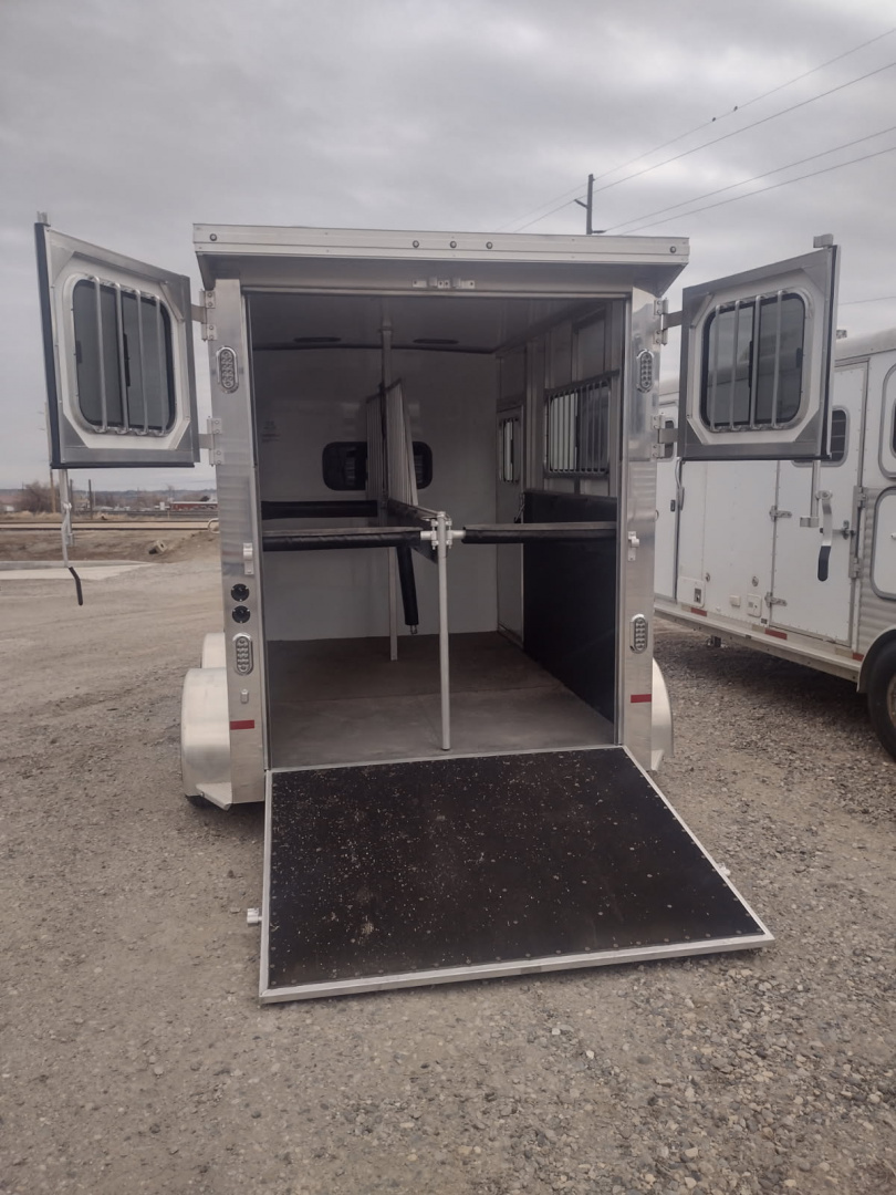 Used 2020 Sundowner 2 Horse