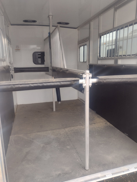 Used 2020 Sundowner 2 Horse