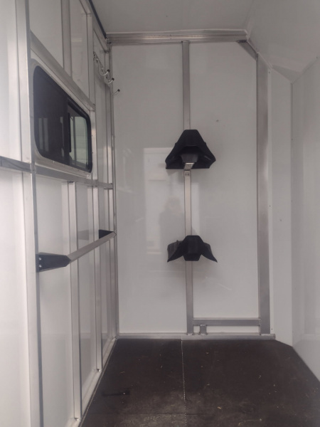 Used 2020 Sundowner 2 Horse