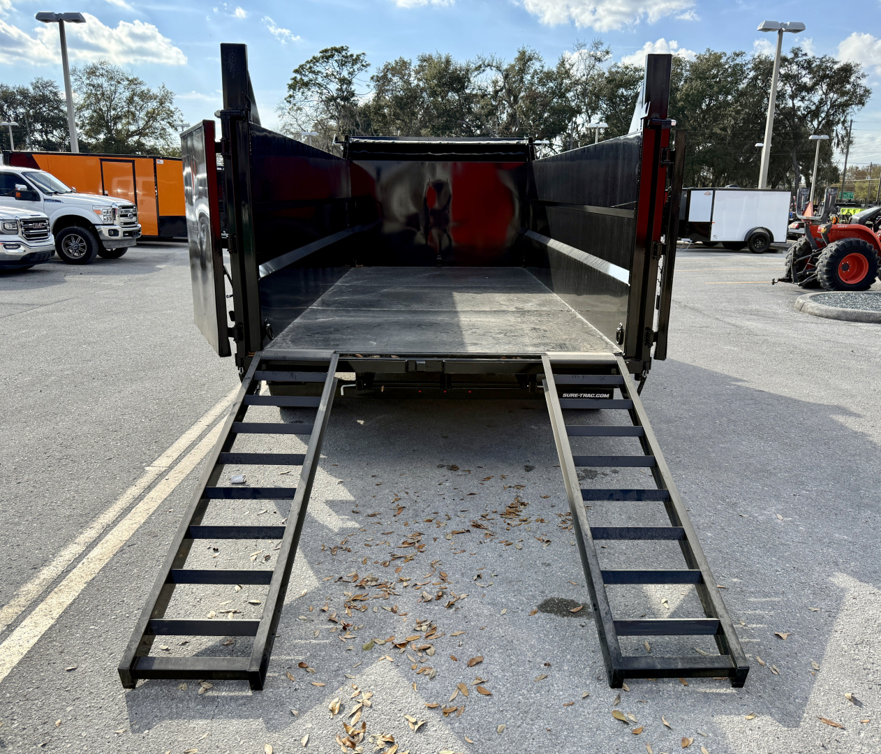 New 2025 Sure-Trac 82x16 HD Low Pro GN 16K 4' Sides Telescopic Dump Trailer