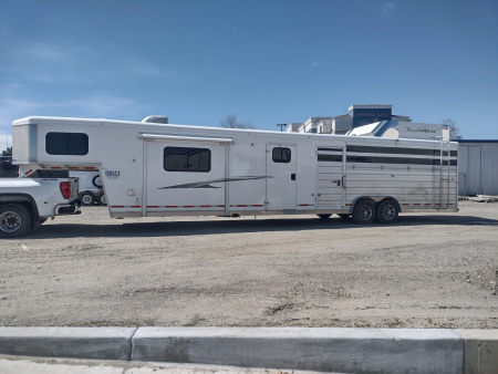 Used 2020 Trails West Santa Fe 11x15 Living Quarter Stock Combo Trailer