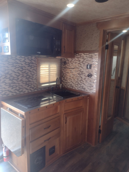 Used 2020 Trails West Santa Fe 11x15 Living Quarter Stock Combo Trailer