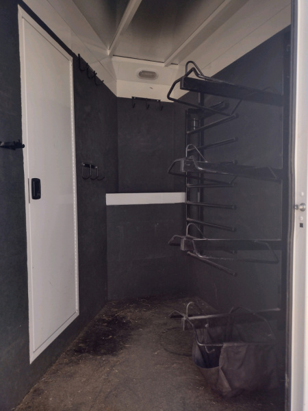 Used 2020 Trails West Santa Fe 11x15 Living Quarter Stock Combo Trailer