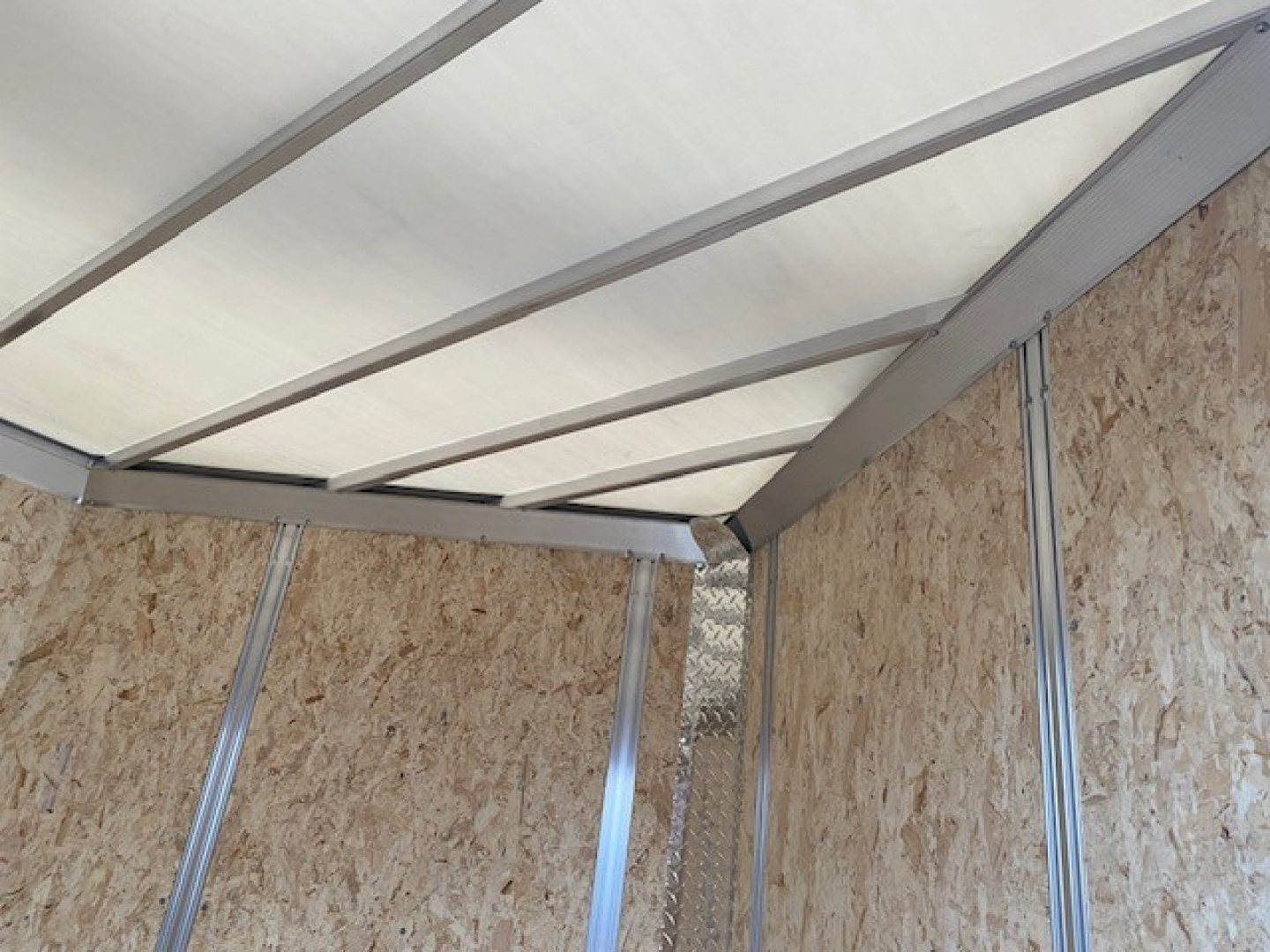 New 8.5x16 Tandem Axle 10K Enclosed Ultimate Contractor Pkg