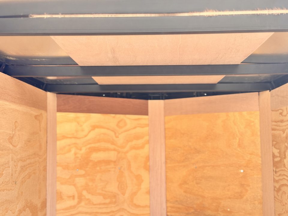 New 2026 Cross Trailers 4-6-1V Enclosed Barn Door 2K GVWR