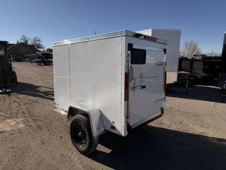 New 2026 Cross Trailers 4-6-1V Enclosed Barn Door
