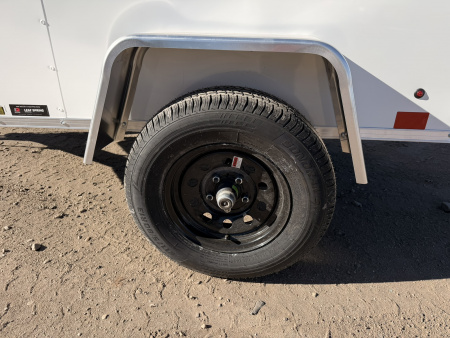 New 2026 Cross Trailers 4-6-1V Enclosed Barn Door