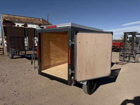 New 2026 Cross Trailers 4-6-1V Enclosed Barn Door