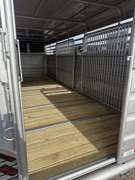 New 2026 GR Gooseneck 24' Stock Trailer 14K