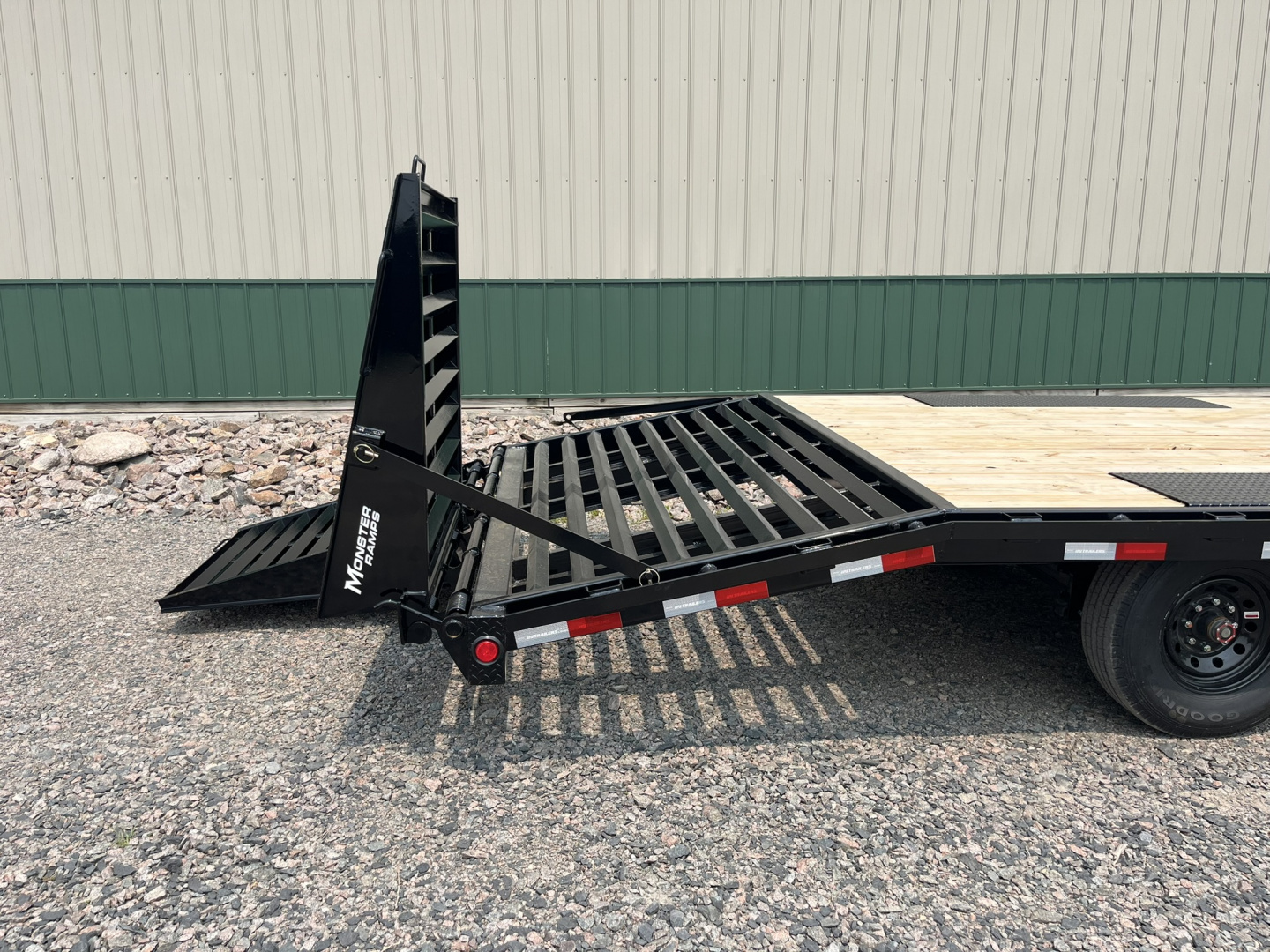 New 2026 22' 16k PJ I-Beam Deckover Trailer