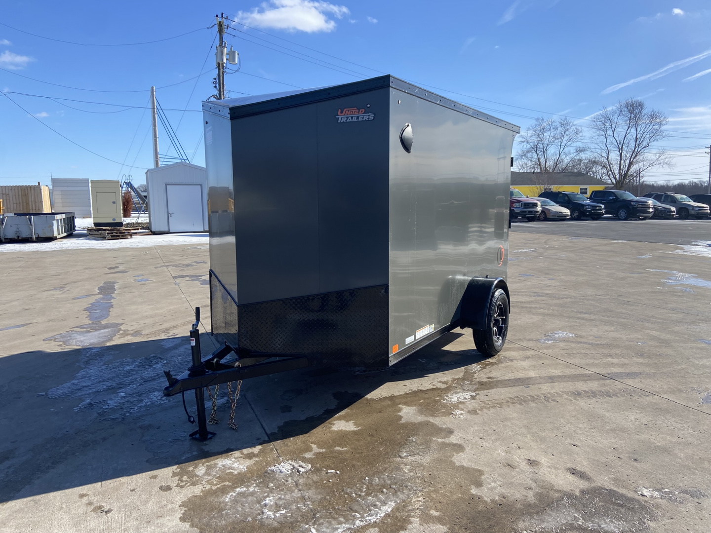 New United 10' UJ V-Nose Enclosed Cargo Trailer